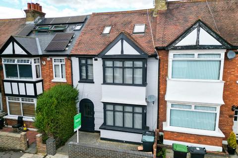 16 Lingfield Road, Gravesend, DA12 5AH