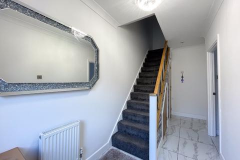 16 Lingfield Road, Gravesend, DA12 5AH