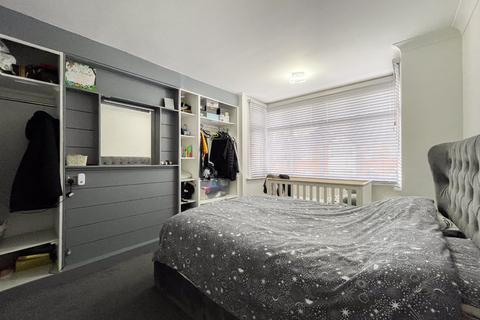 16 Lingfield Road, Gravesend, DA12 5AH