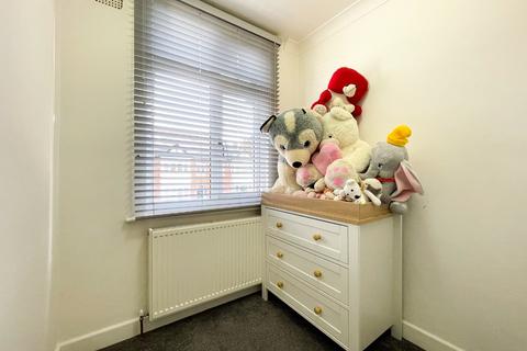 16 Lingfield Road, Gravesend, DA12 5AH