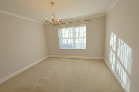 2 bedroom ground floor flat for sale, Castleham Court, 180 High Street, Edgware, Greater London, HA8 7EX