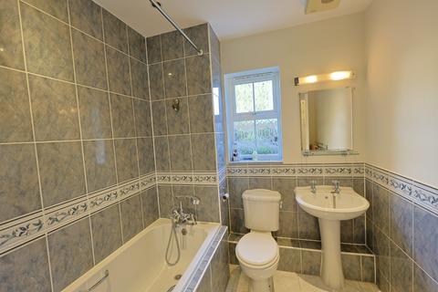 2 bedroom ground floor flat for sale, Castleham Court, 180 High Street, Edgware, Greater London, HA8 7EX