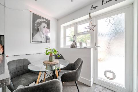 undefined, Farringdon Way, Tadley, RG26 3UA