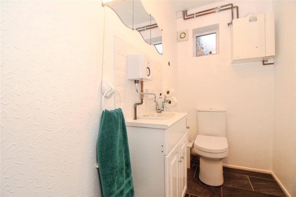 Cloakroom/Wc