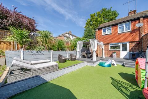 1 Hilary Close, Erith, DA8 3NH