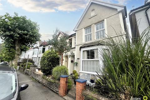 undefined, The Parade, Pontypridd CF37