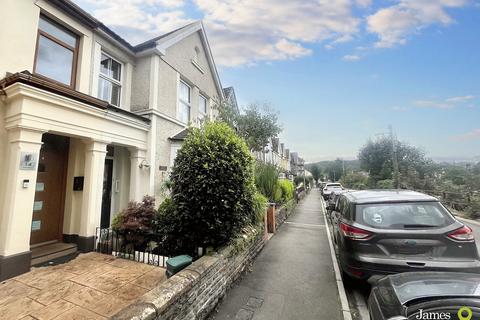 undefined, The Parade, Pontypridd CF37