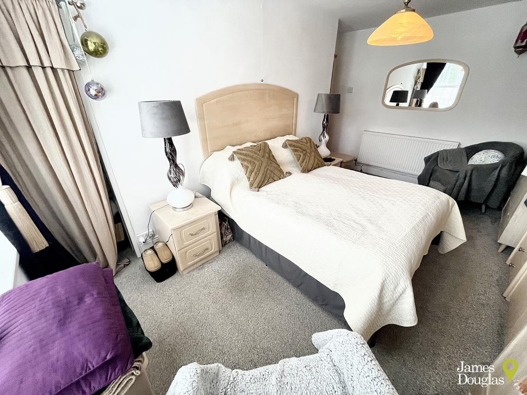 Bed13