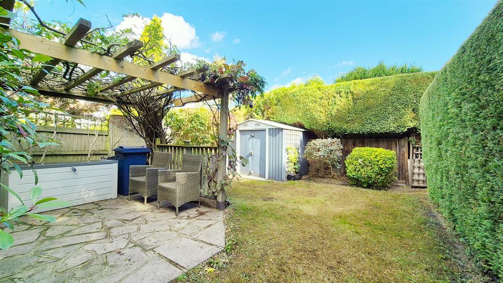 Garden. Woodbine Cottages.jpeg