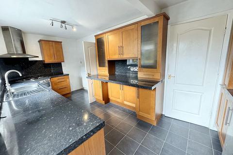 1 Bryn Rhosyn, Abergele, LL22 8EZ