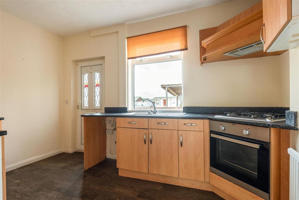 122 Manor Road-9.jpg