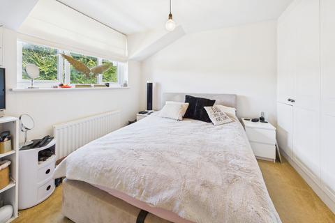 4 bedroom detached house for sale, Cardy Road, Boxmoor, HP1