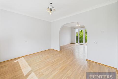 3 bedroom semi-detached house for sale, Gildercliffe, Scarborough