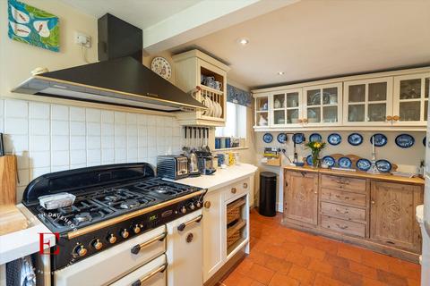 4 bedroom detached house for sale, Grange Avenue, Kenilworth, CV8