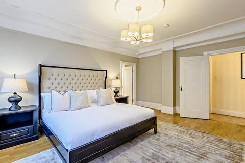 4 bedroom apartment to rent, Park Road, London NW8