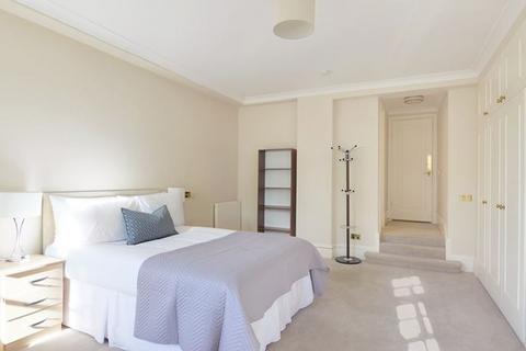 5 bedroom apartment to rent, Park Road, London NW8
