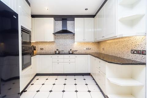 5 bedroom apartment to rent, Park Road, London NW8