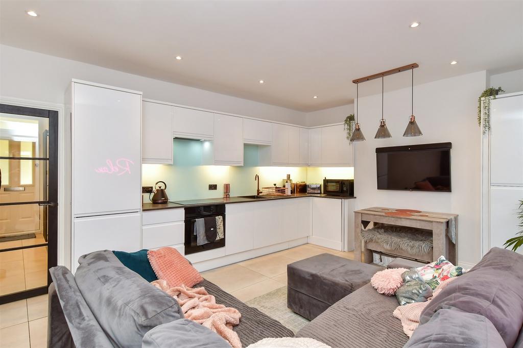 Lounge/ Kitchen/ Diner