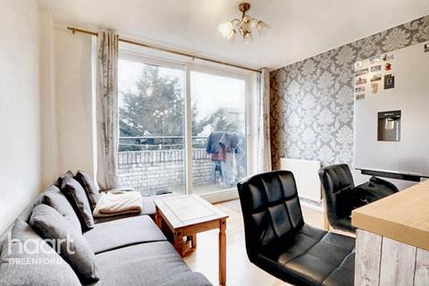 2 bedroom maisonette for sale, Banbury Walk, Northolt