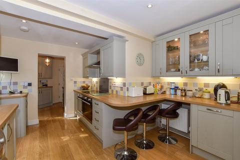 4 bedroom semi-detached house for sale, Linton Road, Maidstone ME15