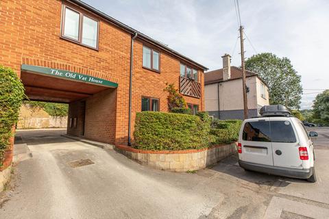 undefined, Thrupp, Stroud
