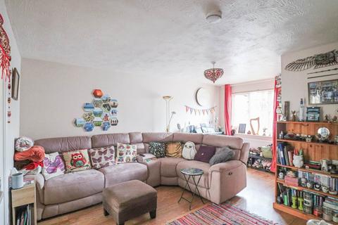 3 bedroom semi-detached house for sale, Wyvern Court, Weston-super-Mare