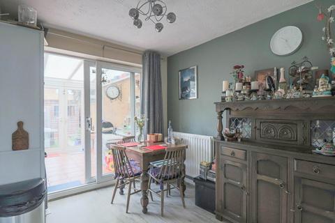 3 bedroom semi-detached house for sale, Wyvern Court, Weston-super-Mare