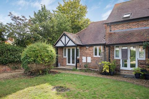 undefined, Park Court, Oxfordshire OX9