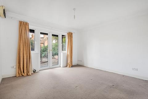 undefined, Park Court, Oxfordshire OX9