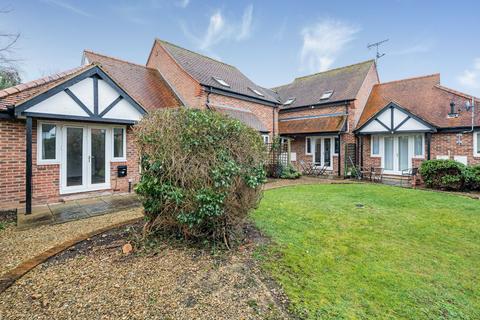 2 bedroom bungalow for sale, Park Court, Oxfordshire OX9