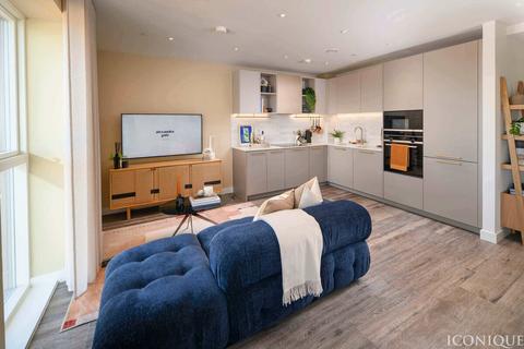 1 bedroom apartment for sale, Mary Neuner Road, London, N8 0