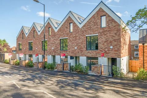 undefined, Hermitage Mews, Crystal Palace, London, SE19