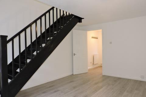 2 bedroom semi-detached house to rent, Hatfield Court, Ravenhill, Swansea