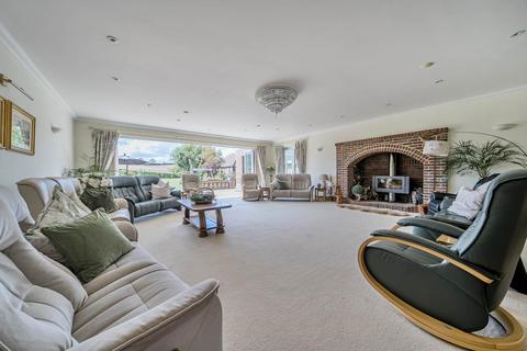 8 bedroom detached house for sale, Box End Road, Bromham