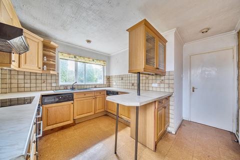 3 bedroom bungalow for sale, Flower Crescent, Ottershaw, KT16