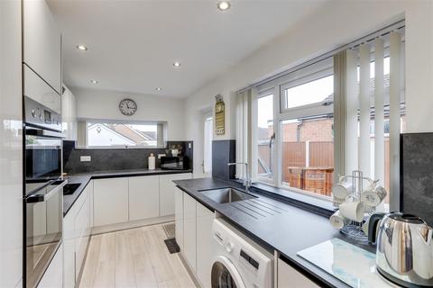 3 bedroom detached bungalow for sale, Redbourne Drive, Nottingham NG8