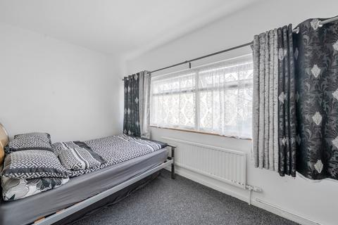 58 Glamorgan Close, Mitcham, CR4 1XH