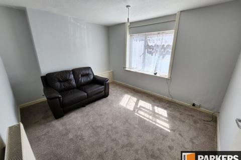 2 bedroom flat to rent, Rumbridge Street, Totton