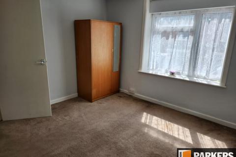 2 bedroom flat to rent, Rumbridge Street, Totton