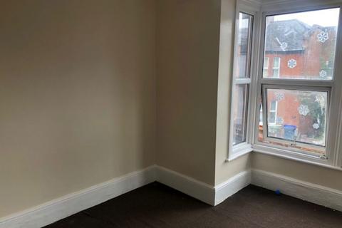 2 bedroom flat to rent, Harrow, HA1