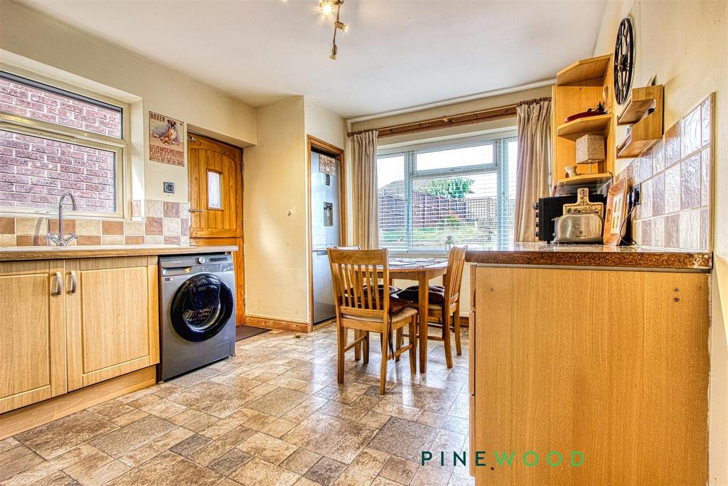 Kitchen diner