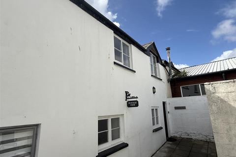 3 bedroom maisonette for sale, Well Street, Torrington EX38