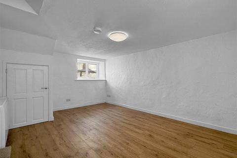 3 bedroom maisonette for sale, Well Street, Torrington EX38