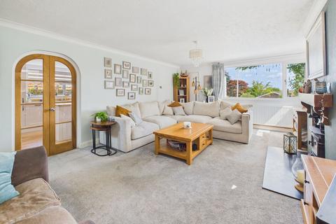15 Deepdene, Wadhurst, TN5 6EL
