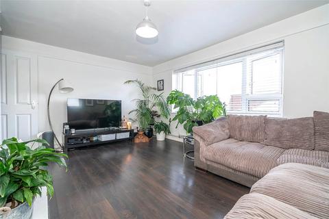 3 bedroom apartment for sale, Normans Close, Norman Avenue, London, N22
