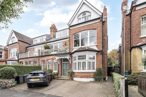 Princes Avenue, London, N10