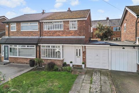 Evesham Close, Stockton Heath, WA4
