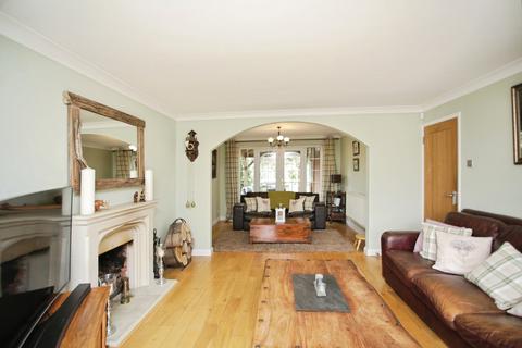 5 bedroom detached house for sale, The Green, Lutterworth LE17