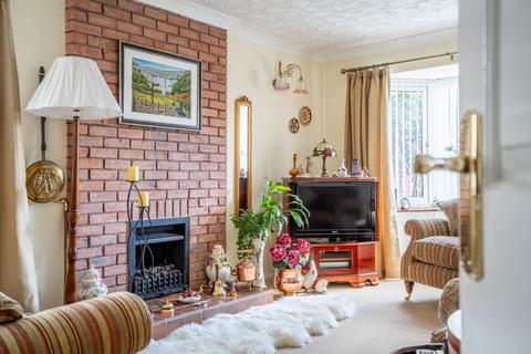 3 bedroom detached house for sale, Norway Drive, York
