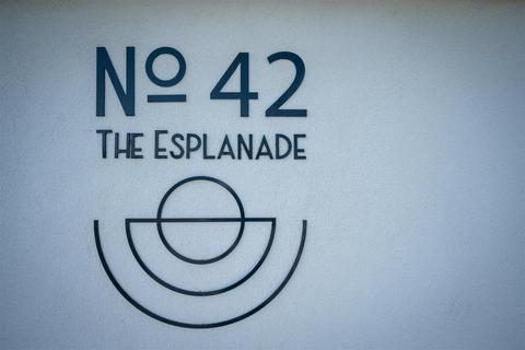 2 bedroom apartment for sale, The Esplanade, Frinton-On-Sea